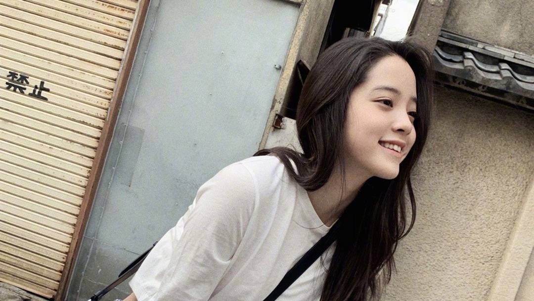 拍vlog的明星那么多，为什么“出圈”的只有欧阳娜娜？