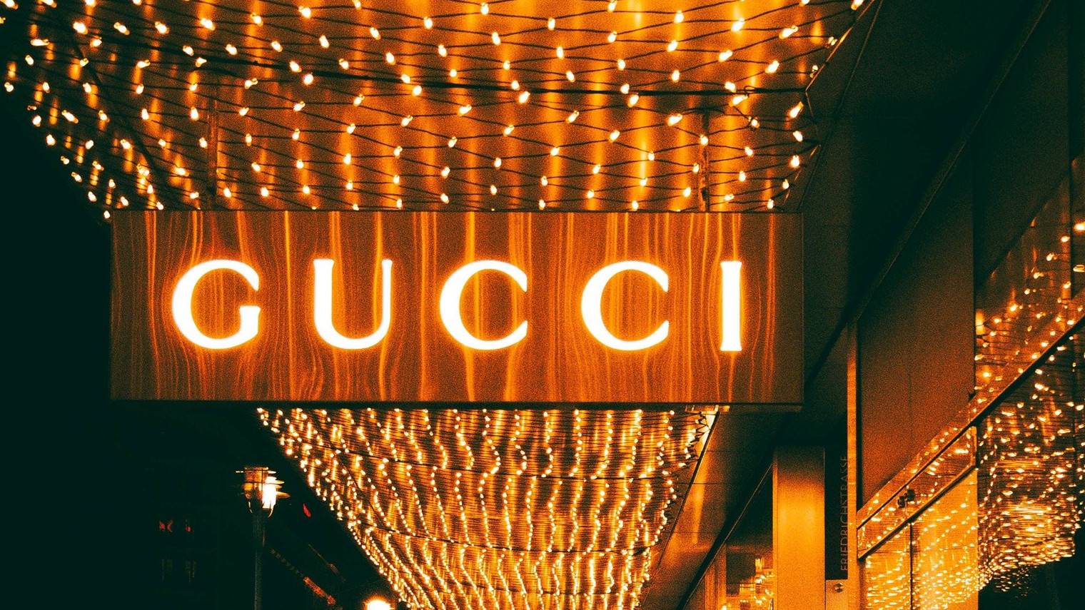 Gucci越来越土 你不懂 这是奢侈品的 下沉 套路 Cbndata