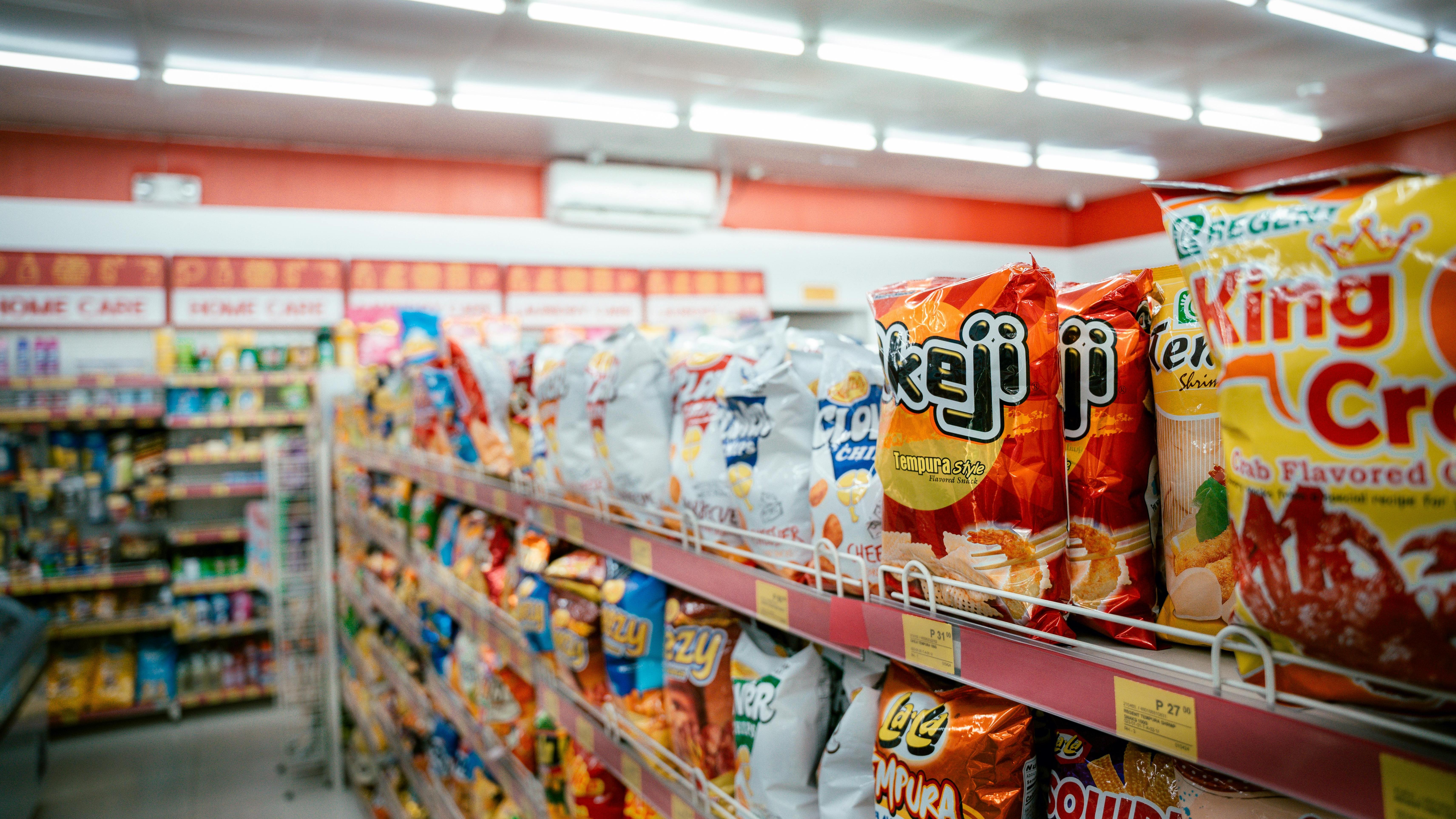 放弃收购爱零食，谁来圆三只松鼠的量贩零食梦？