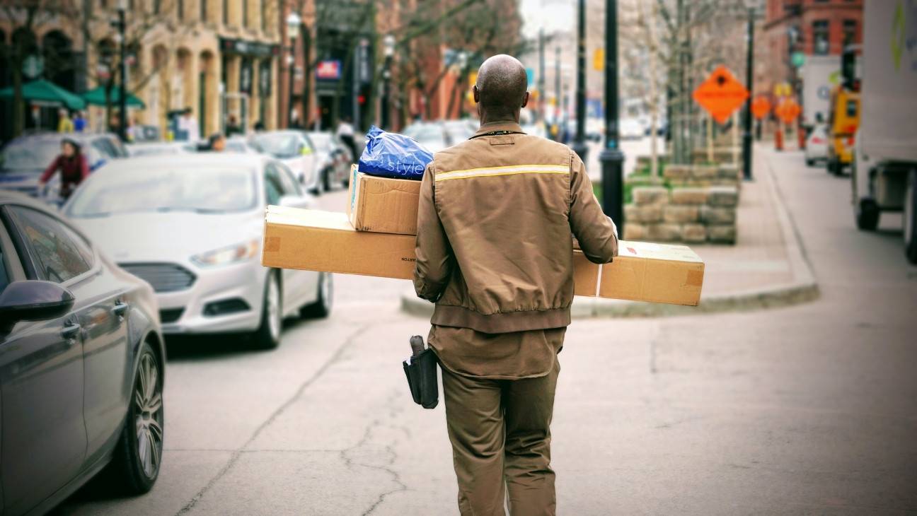 8000万人熬夜“监工”的慢直播,究竟有什么魔力?