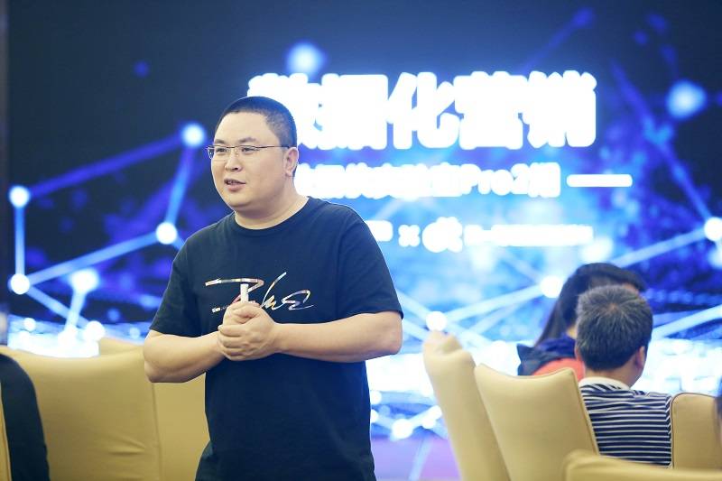 三胖：结合数据的爆款打造 CBNData