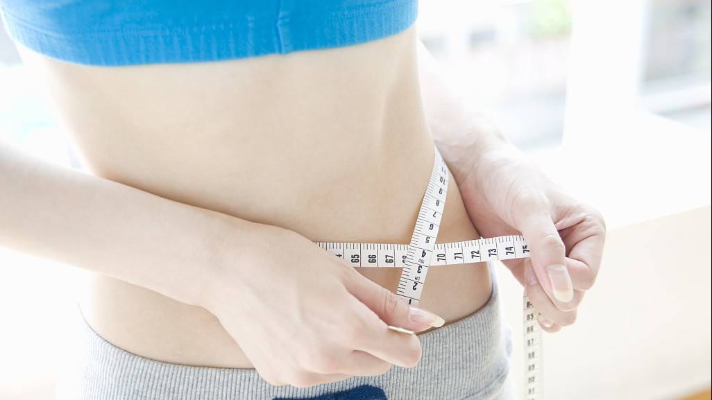 瘦腿、瘦脸、甩脂,当代年轻人热衷靠神器减肥